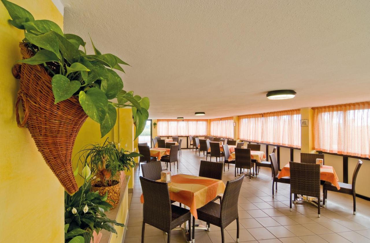 Little Hotel Cesenatico Exterior photo