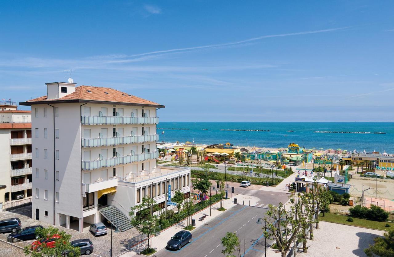 Little Hotel Cesenatico Exterior photo